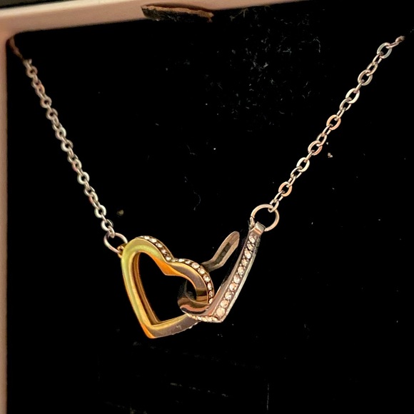 Never worn beautiful gold and silver heart necklace - Picture 3 of 3